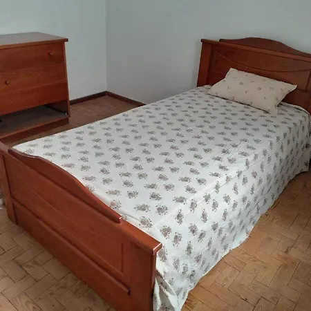 منزل للإقامة Modest Private Room Near Airport Lisbon *